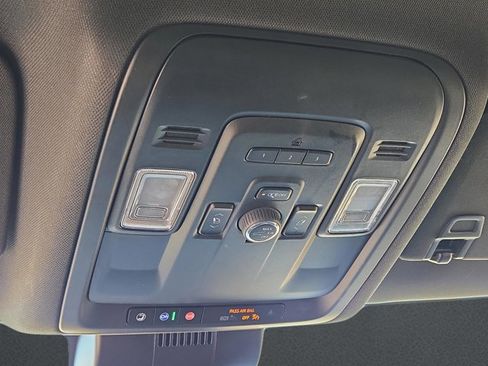 Used 2023 Chevrolet Tahoe LT w/ Luxury Package image 28