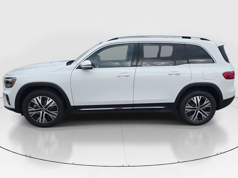 New 2025 Mercedes-Benz GLB 250 image 8