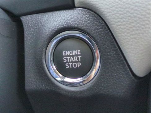 Certified 2025 Toyota RAV4 XLE image 26