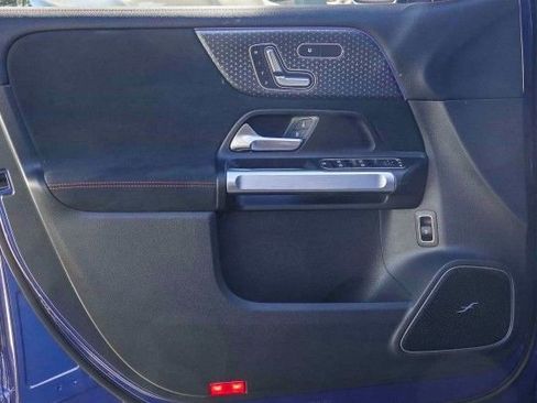 Used 2024 Mercedes-Benz GLB 250 GLB 250 image 20