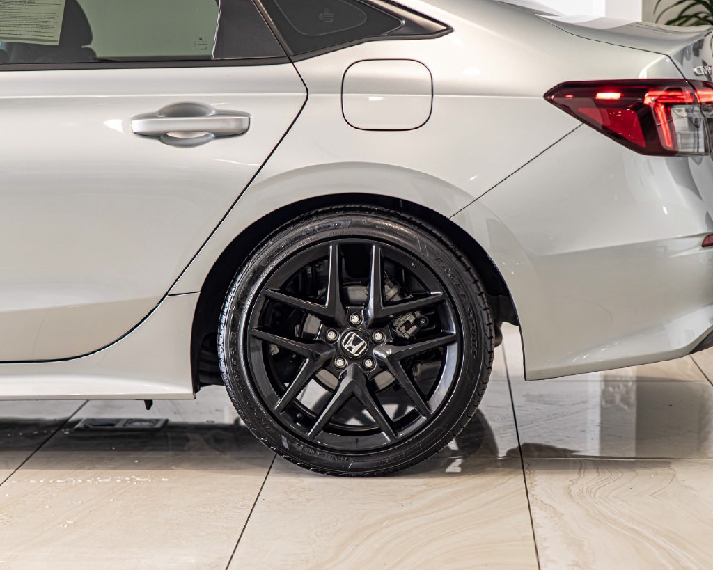 Used 2025 Honda Civic Sport image 7