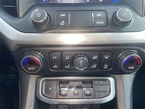 Used 2021 GMC Acadia SLT w/ Elevation Edition image 13