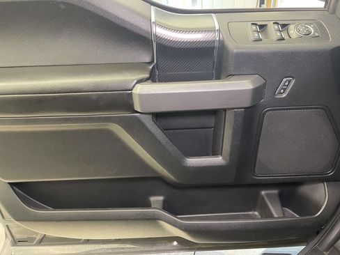 Used 2018 Ford F150 XLT w/ Equipment Group 302A Luxury AWD/4WD image 28