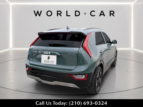 Certified 2024 Kia Niro Wave FWD image 7