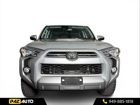 Used 2020 Toyota 4Runner TRD Off-Road AWD/4WD image 8