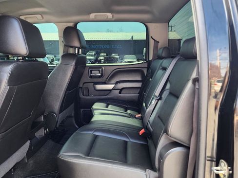 Used 2018 Chevrolet Silverado 2500 LT w/ Midnight Edition image 15