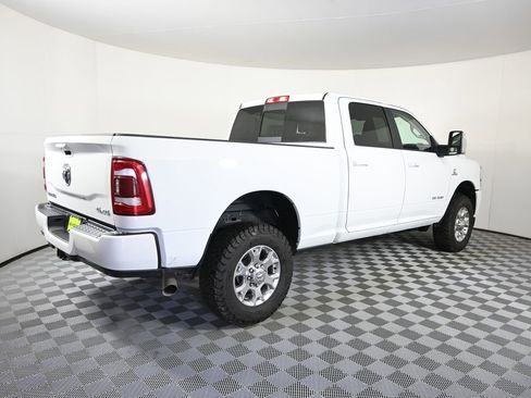 Used 2024 RAM 2500 Laramie AWD/4WD image 7