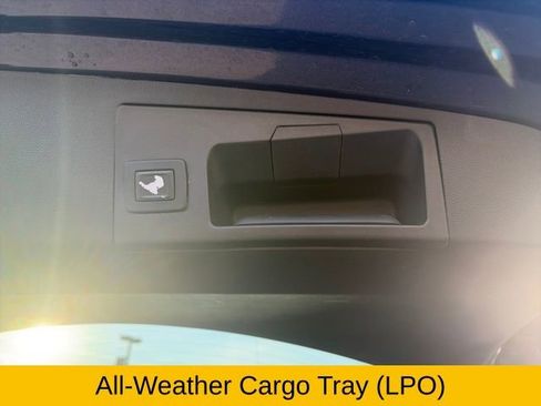 Used 2018 Cadillac XT5 Luxury w/ Driver Awareness Package image 36