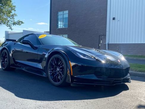 Used 2016 Chevrolet Corvette Z06 w/ 3LZ Preferred Equipment Group RWD image 1