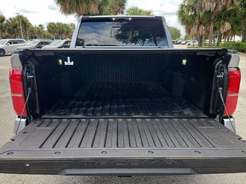 Used 2026 Toyota Tacoma SR5 AWD/4WD image 8