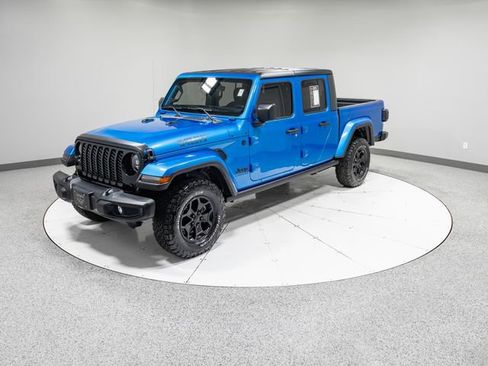 Used 2021 Jeep Gladiator Sport AWD/4WD image 38
