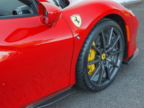 Certified 2022 Ferrari F8 Tributo RWD image 63
