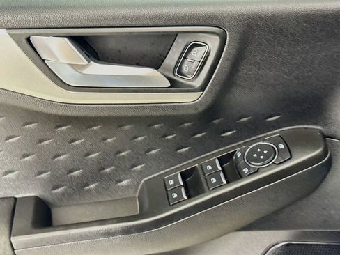 Used 2020 Ford Escape SE FWD image 22
