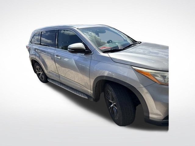 Used 2016 Toyota Highlander XLE FWD image 8