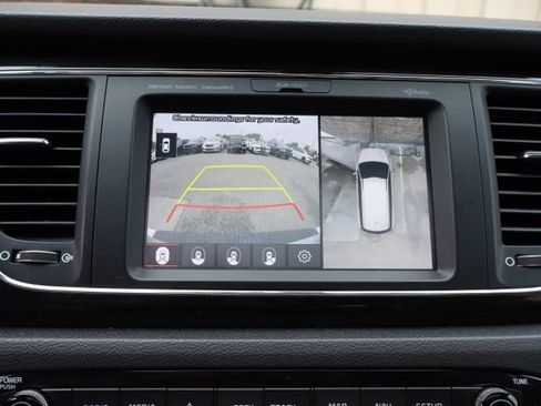 Used 2020 Kia Sedona SX FWD image 22