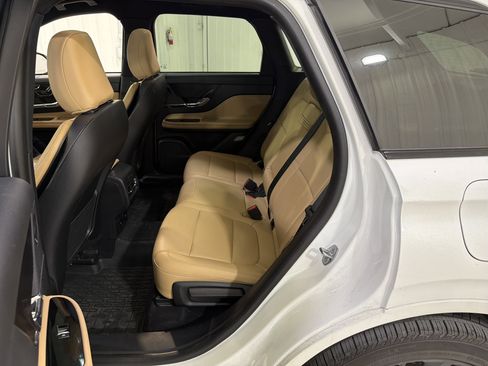 Used 2023 Lincoln Corsair Reserve w/ Equipment Group 202A image 12