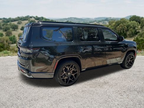 Used 2023 Jeep Grand Wagoneer Series II w/ Premium Group II AWD/4WD image 9