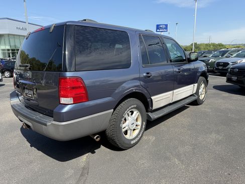 Used 2003 Ford Expedition XLT AWD/4WD image 2