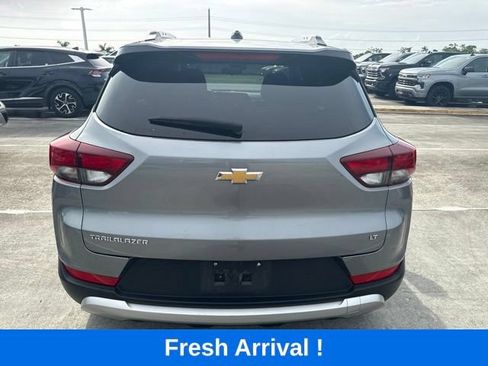 Used 2025 Chevrolet TrailBlazer LT FWD image 19