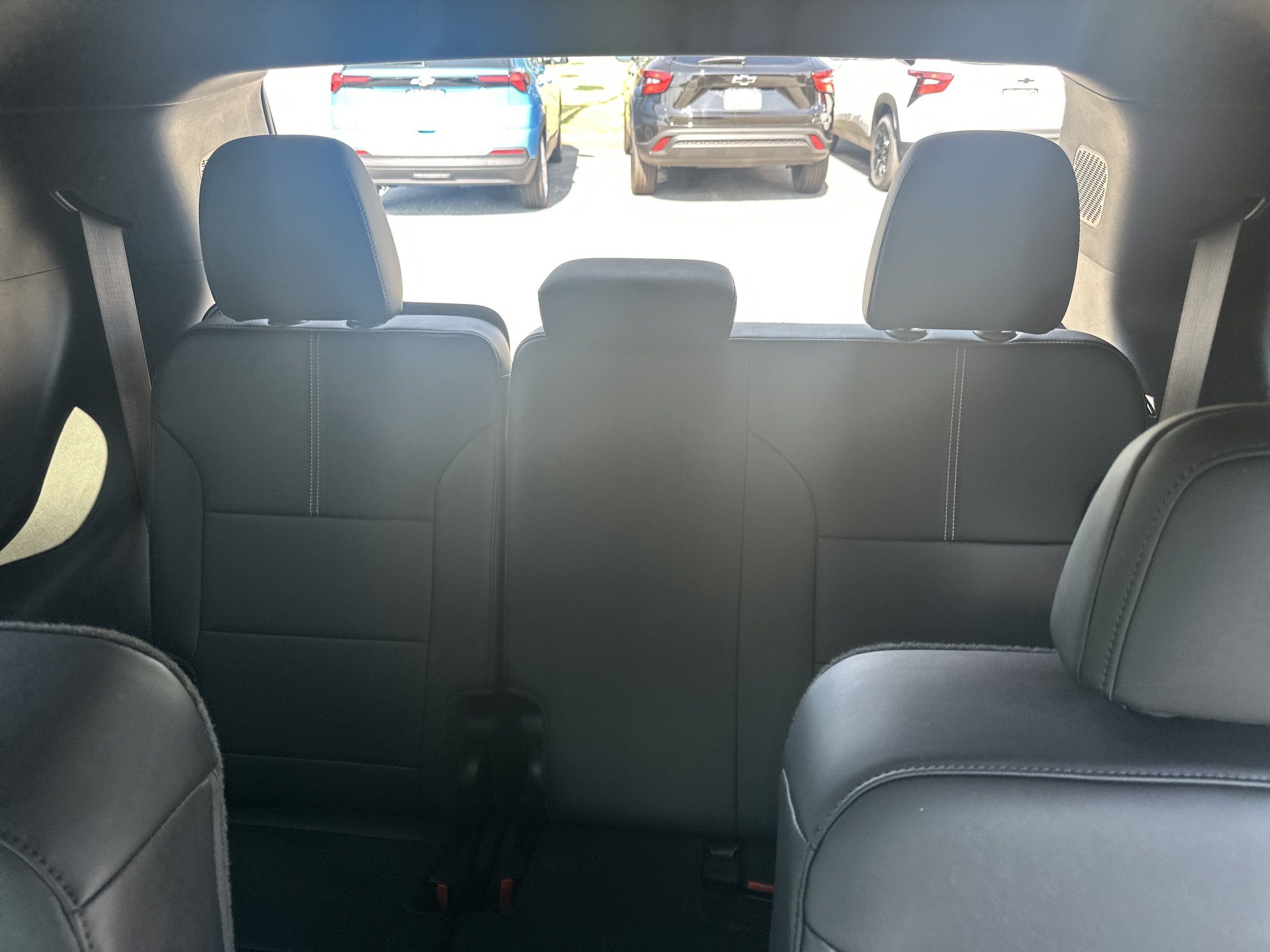Used 2026 GMC Acadia Elevation w/ Elevation Premium Package FWD image 25