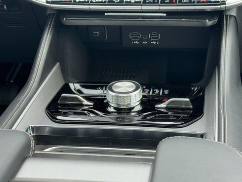 New 2026 Jeep Grand Wagoneer 4WD image 13