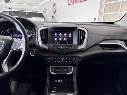 Certified 2023 GMC Terrain SLE w/ Driver Convenience Package AWD/4WD image 17
