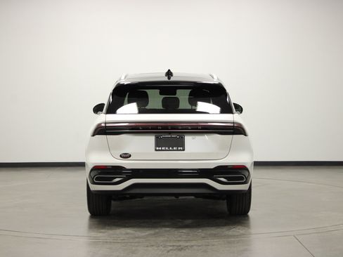 New 2026 Lincoln Nautilus Reserve image 7