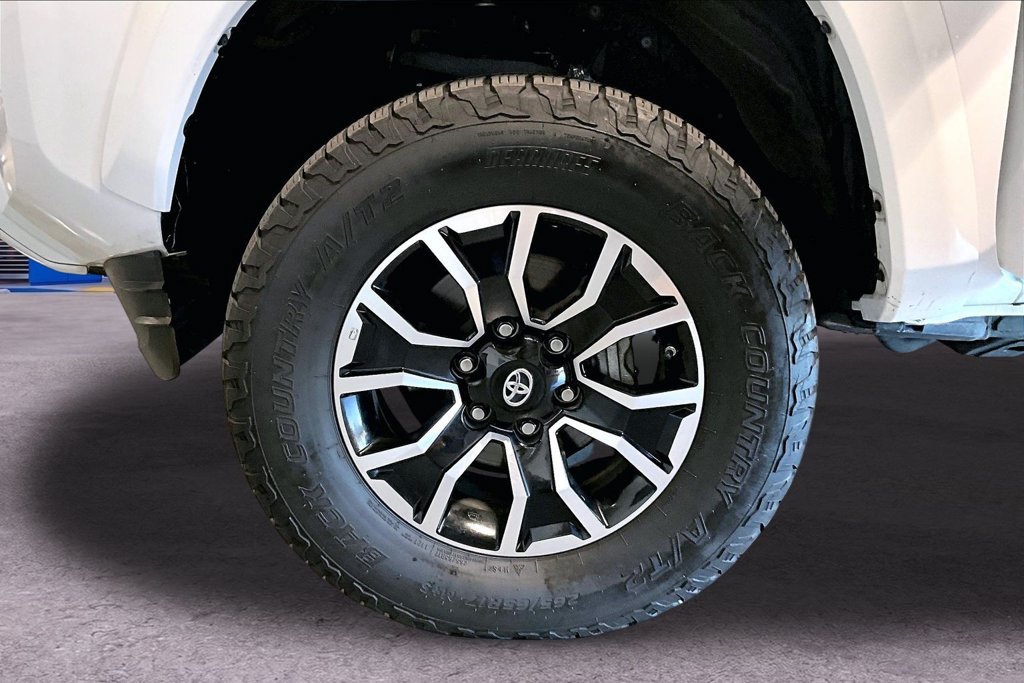 Used 2020 Toyota Tacoma TRD Sport w/ Advanced Technology Package AWD/4WD image 30