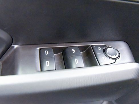 Used 2026 Chevrolet Colorado Trail Boss image 15