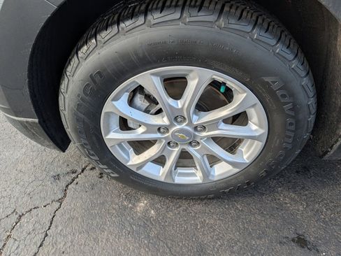 Used 2020 Chevrolet Equinox LS image 15