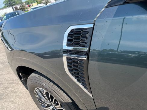 Certified 2026 Nissan Armada Platinum w/ Convenience Package RWD image 31