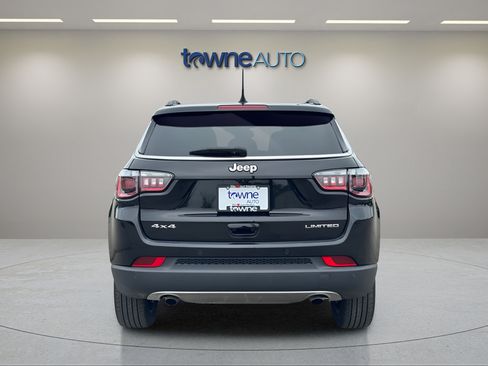 Used 2023 Jeep Compass Limited AWD/4WD image 4