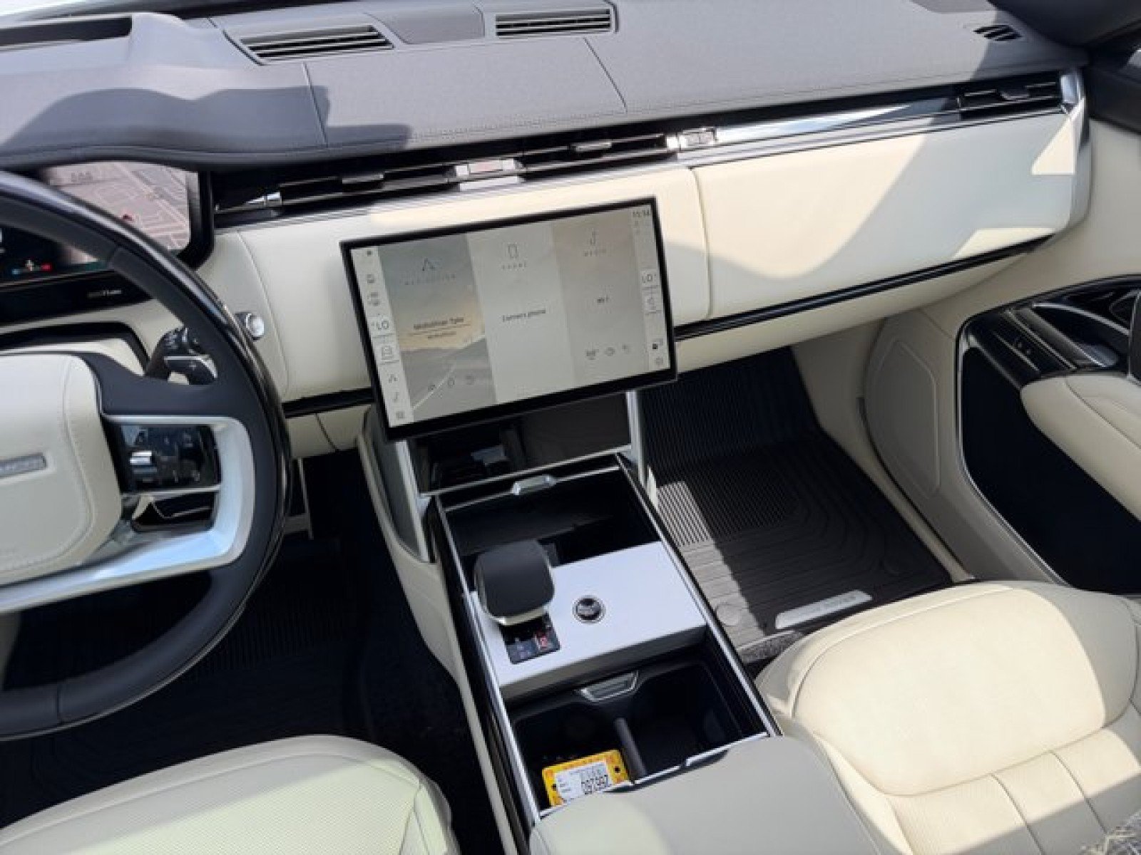 New 2026 Land Rover Range Rover SE AWD/4WD image 14