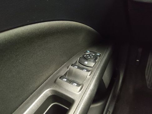 Used 2020 Ford Fusion SE image 32