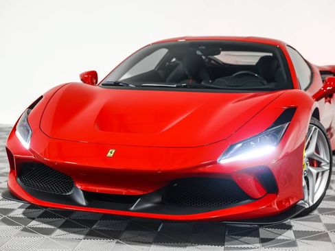 Used 2020 Ferrari F8 Tributo RWD image 11
