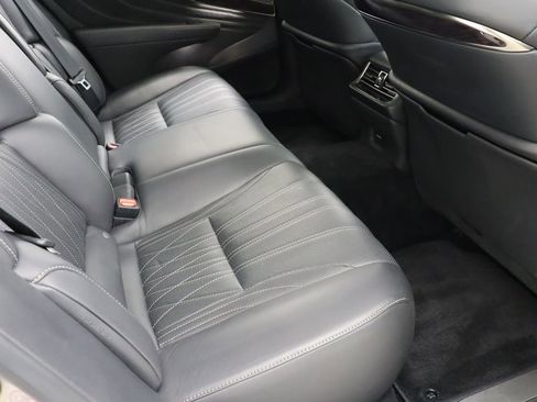 Used 2019 Lexus LS 500 w/ Interior Upgrade Package RWD image 36