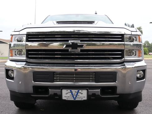 Used 2019 Chevrolet Silverado 2500 LTZ w/ Duramax Plus Package AWD/4WD image 13