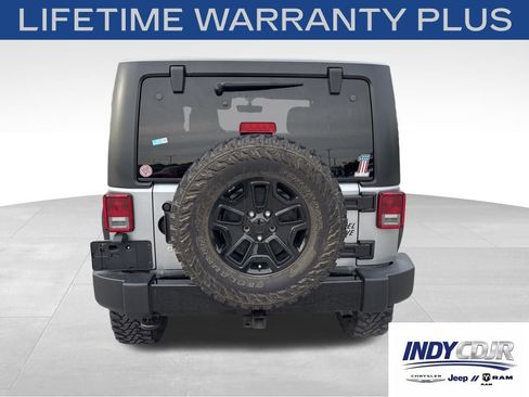 Used 2015 Jeep Wrangler Sport AWD/4WD image 5