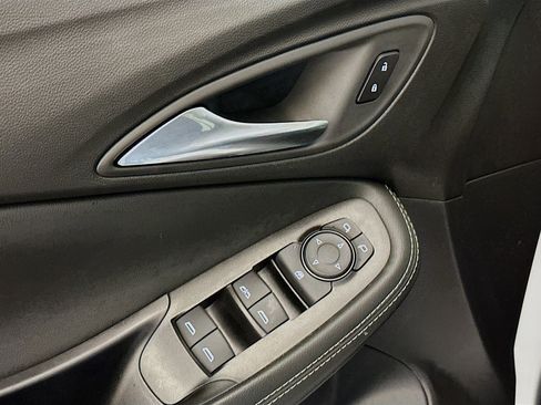 Used 2025 Buick Encore GX Preferred image 15