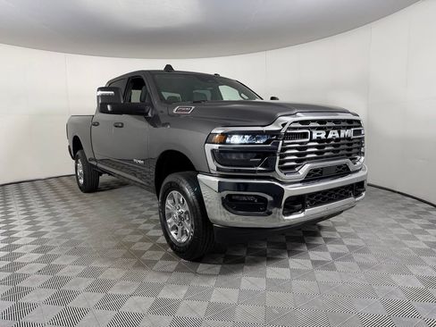 Certified 2026 RAM 2500 Big Horn AWD/4WD image 5
