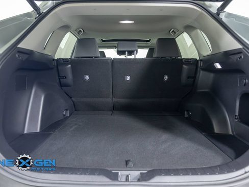 Used 2022 Toyota RAV4 XLE w/ Convenience Package AWD/4WD image 32