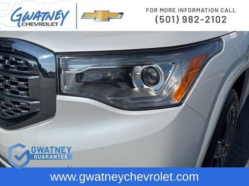 Used 2019 GMC Acadia Denali w/ Technology Package FWD image 14