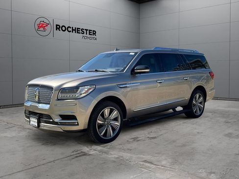 Used 2018 Lincoln Navigator L Select w/ Technology Package AWD/4WD image 7