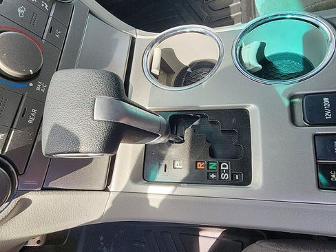 Used 2013 Toyota Highlander 4WD w/ Cold Weather Pkg image 14