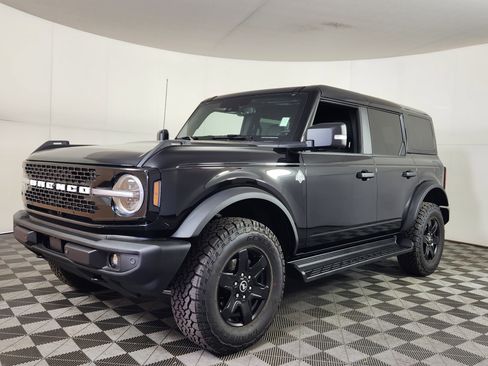 New 2025 Ford Bronco Outer Banks image 3