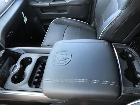 New 2025 RAM 2500 Laramie image 17