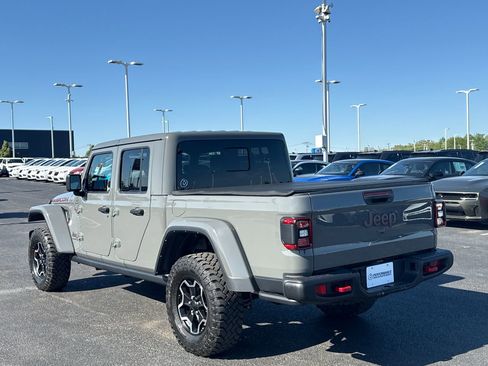 Used 2022 Jeep Gladiator Rubicon w/ LED Lighting Group AWD/4WD image 4