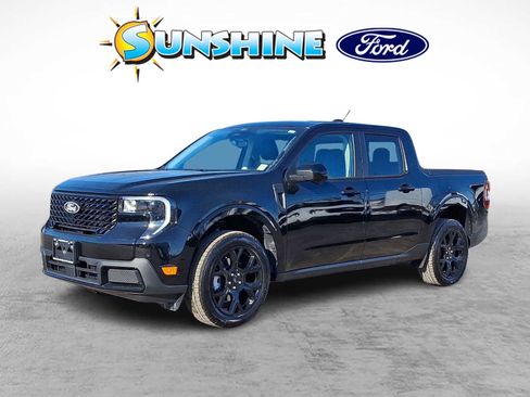 New 2026 Ford Maverick Lariat w/ Black Appearance Package image 3