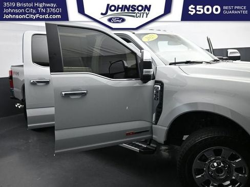 Certified 2025 Ford F350 Lariat w/ Chrome Package AWD/4WD image 19