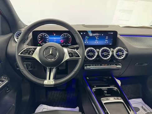 Used 2026 Mercedes-Benz GLA 250 image 3